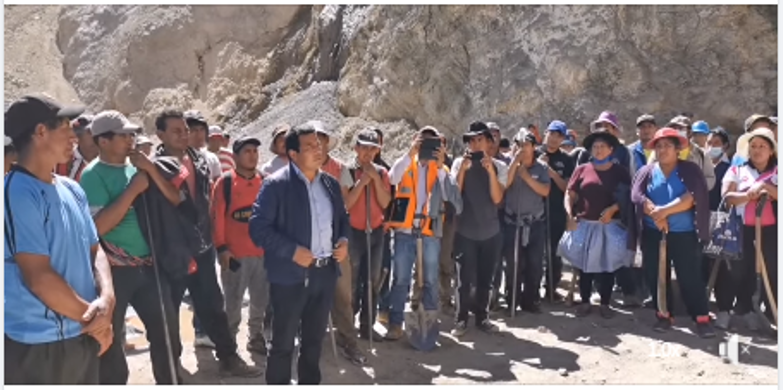  Alcalde de huanta tuvo reunión de trabajo para la apertura de ruta alterna en  el tramo izcuchaca-mayocc