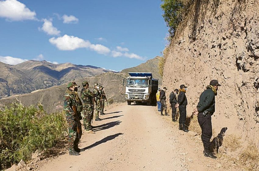  Ayacucho: Detienen a cuatro policias por desviar carga de droga irregularmente