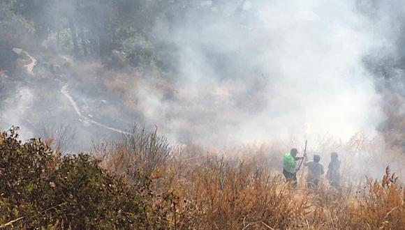  Dos incendios forestales se registran en menos de 24 horas en Huancavelica.