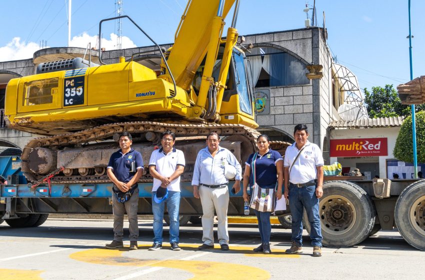  ENTREGAN UNA EXCAVADORA HIDRÁULICA A LA MUNICIPALIDAD DISTRITAL DE PICHARI