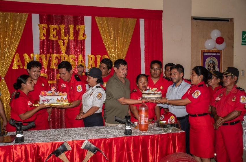  PRIMER REGIDOR PARTICIPA EN EL 5° ANIVERSARIO DE LA COMPAÑÍA DE BOMBEROS VOLUNTARIOS SALVADORA DE PICHARI VRAEM N° 243