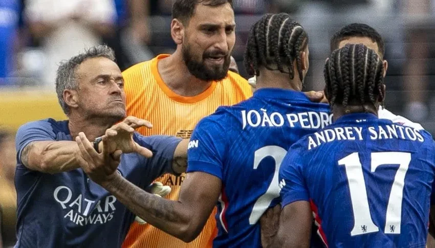 LA POLÉMICA PELEA ENTRE LUIS ENRIQUE Y JOAO PEDRO EN LA FINAL DEL MUNDIAL DE CLUBES
